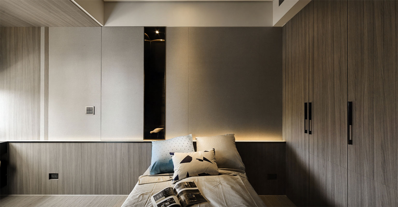 A Modern Home with Glamorous and Sophisticated Interiors in Taipei City by Yoma Design (10)