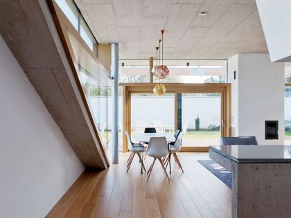 A Modern Rectangular House Impresses with a Splendid Interior and Exterior in Debrecen, Hungary by Sporaarchitects (11)