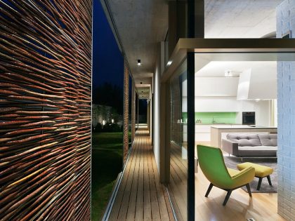 A Modern Rectangular House Impresses with a Splendid Interior and Exterior in Debrecen, Hungary by Sporaarchitects (19)