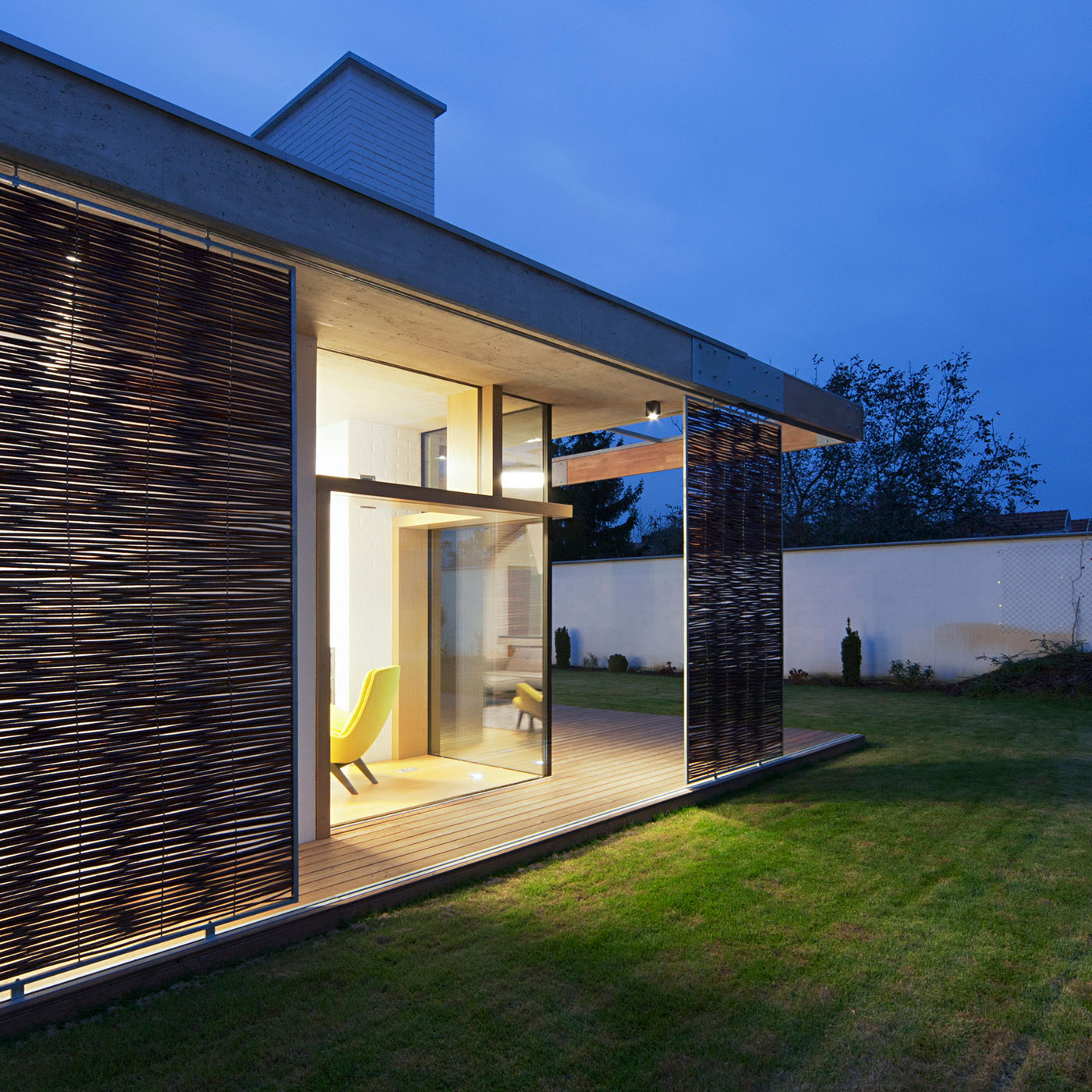 A Modern Rectangular House Impresses with a Splendid Interior and Exterior in Debrecen, Hungary by Sporaarchitects (20)