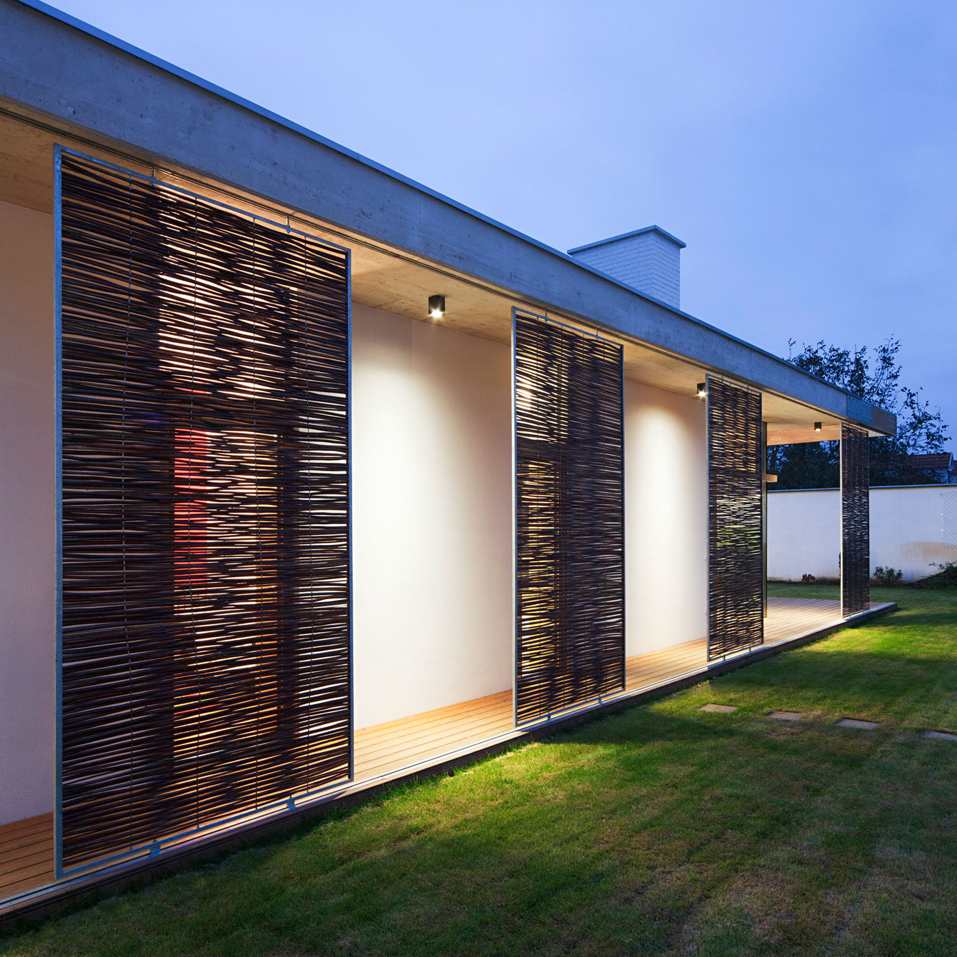 A Modern Rectangular House Impresses with a Splendid Interior and Exterior in Debrecen, Hungary by Sporaarchitects (21)