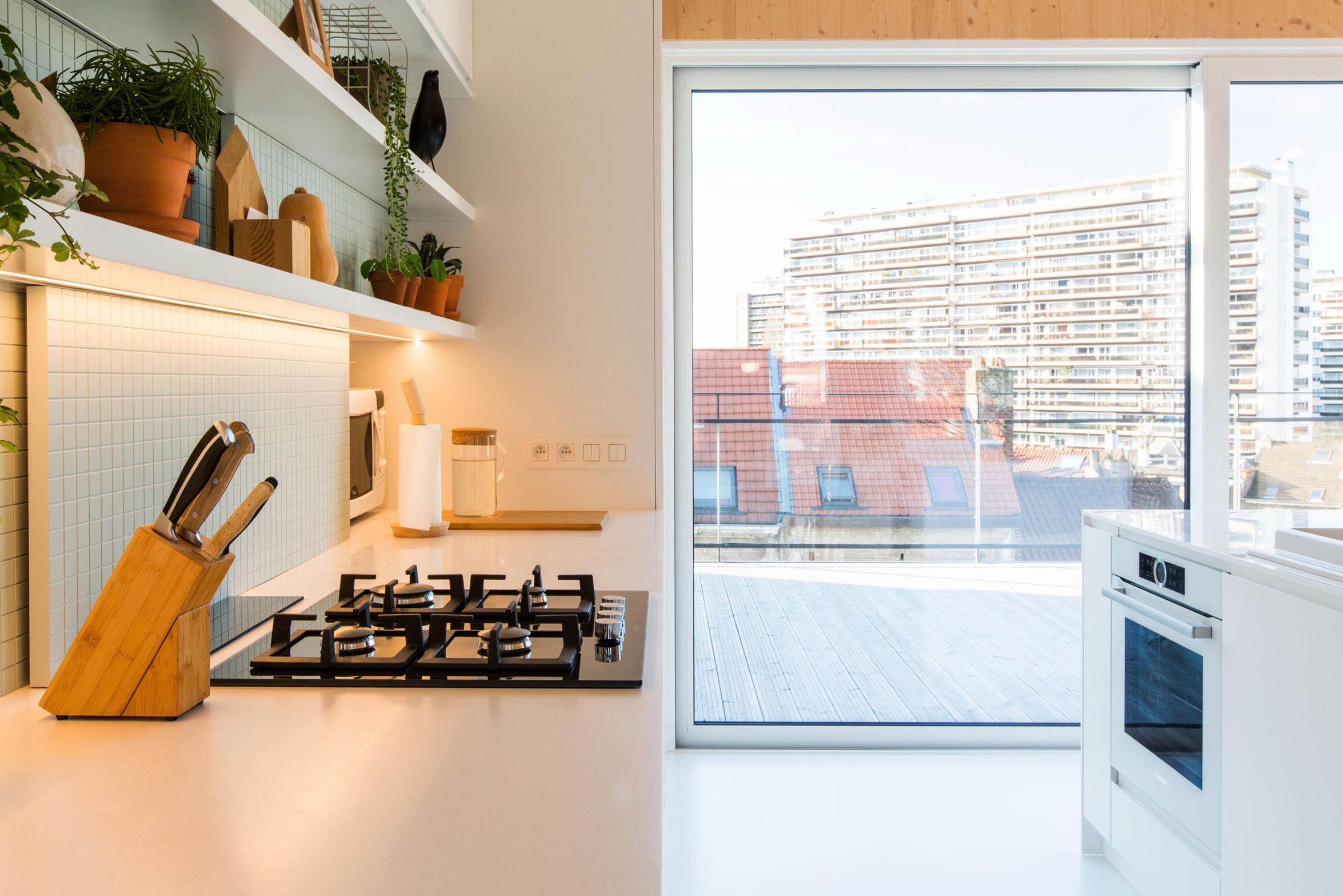 A Playful and Modern Wooden Home Packed with Elegant Interiors in Brussels, Belgium by SPOTLESS ARCHITECTURE (23)