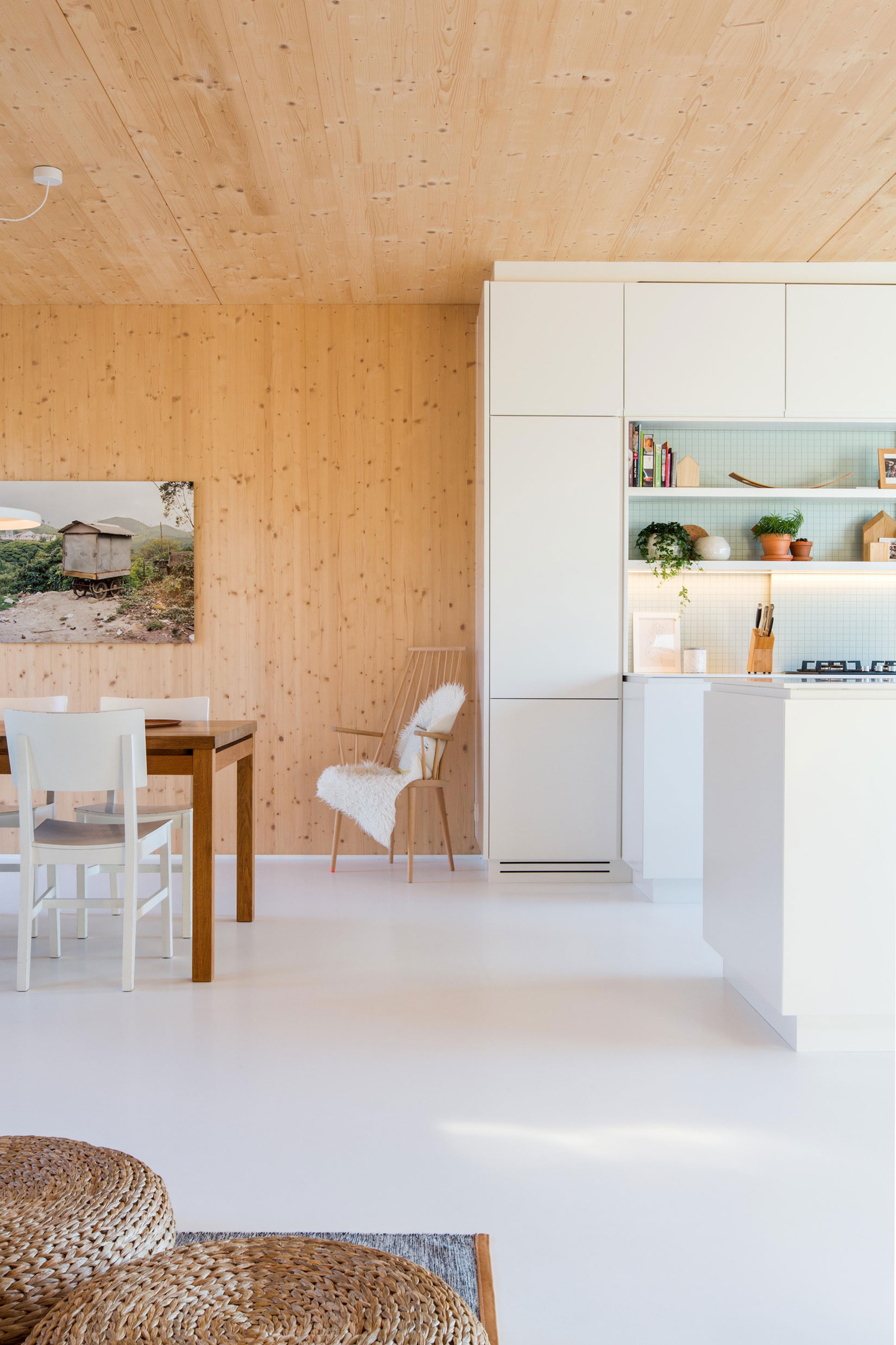 A Playful and Modern Wooden Home Packed with Elegant Interiors in Brussels, Belgium by SPOTLESS ARCHITECTURE (26)