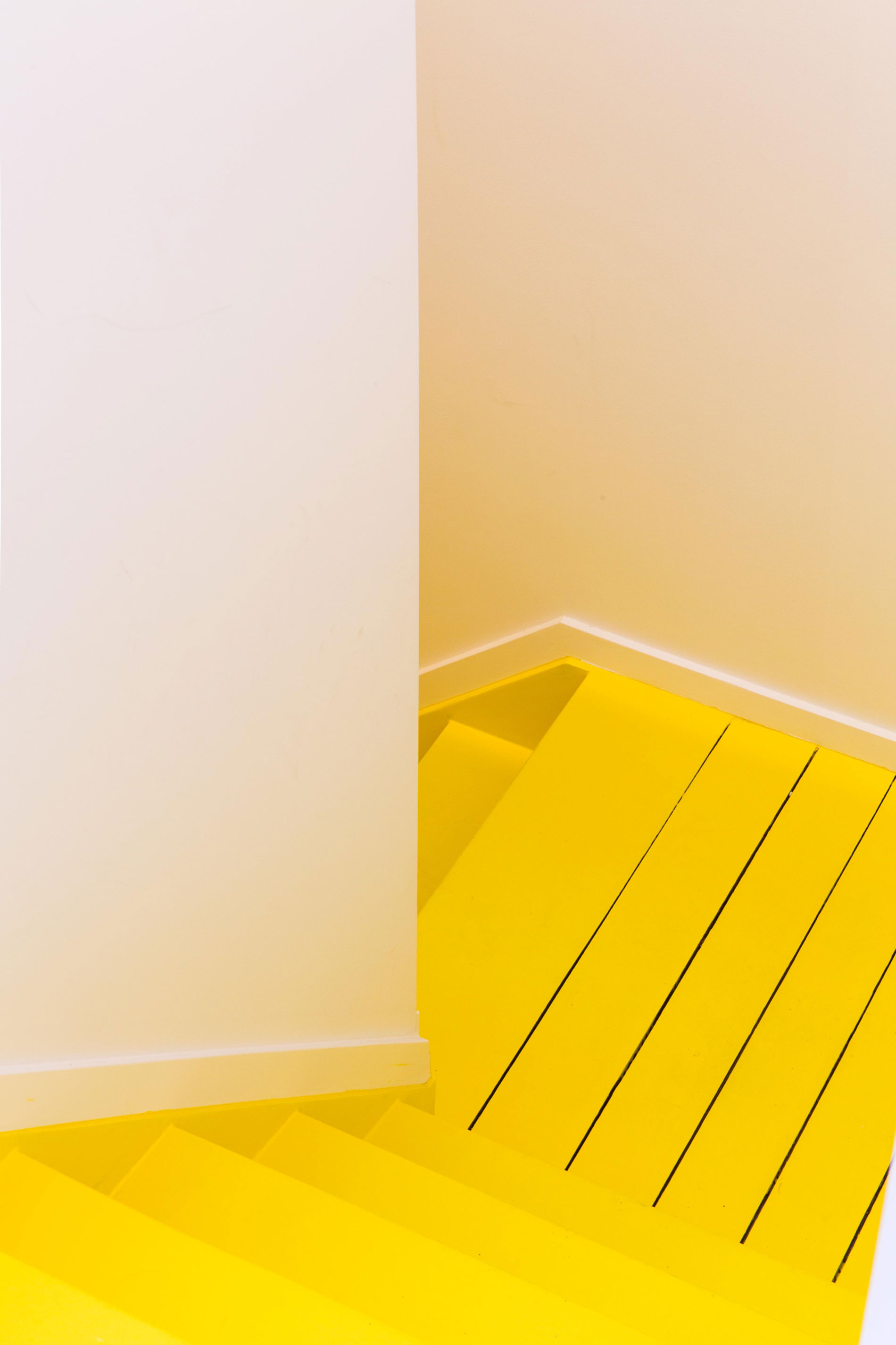 A Playful and Modern Wooden Home Packed with Elegant Interiors in Brussels, Belgium by SPOTLESS ARCHITECTURE (33)