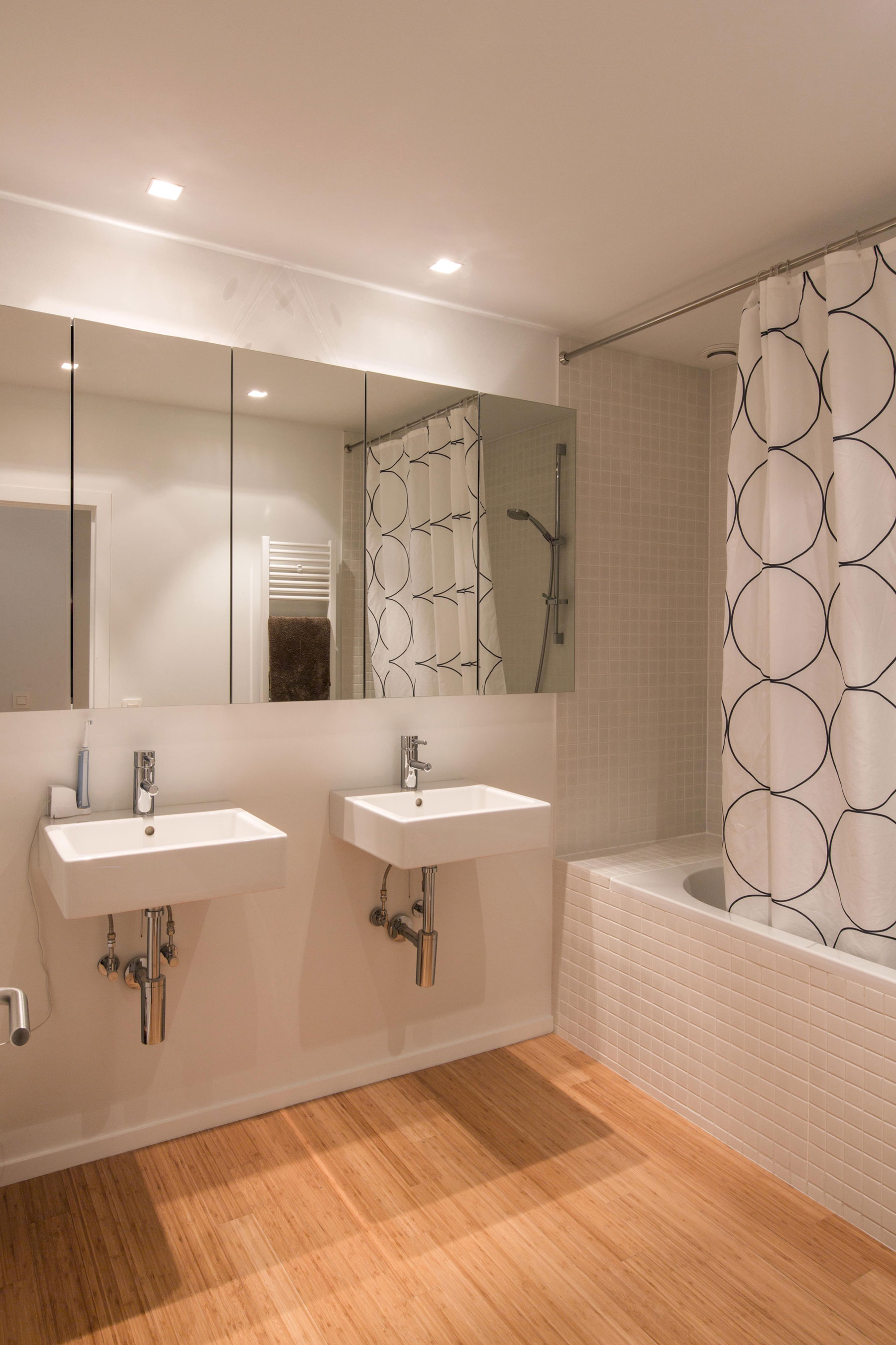 A Playful and Modern Wooden Home Packed with Elegant Interiors in Brussels, Belgium by SPOTLESS ARCHITECTURE (47)