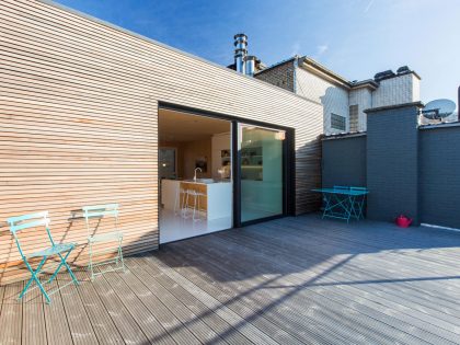 A Playful and Modern Wooden Home Packed with Elegant Interiors in Brussels, Belgium by SPOTLESS ARCHITECTURE (6)