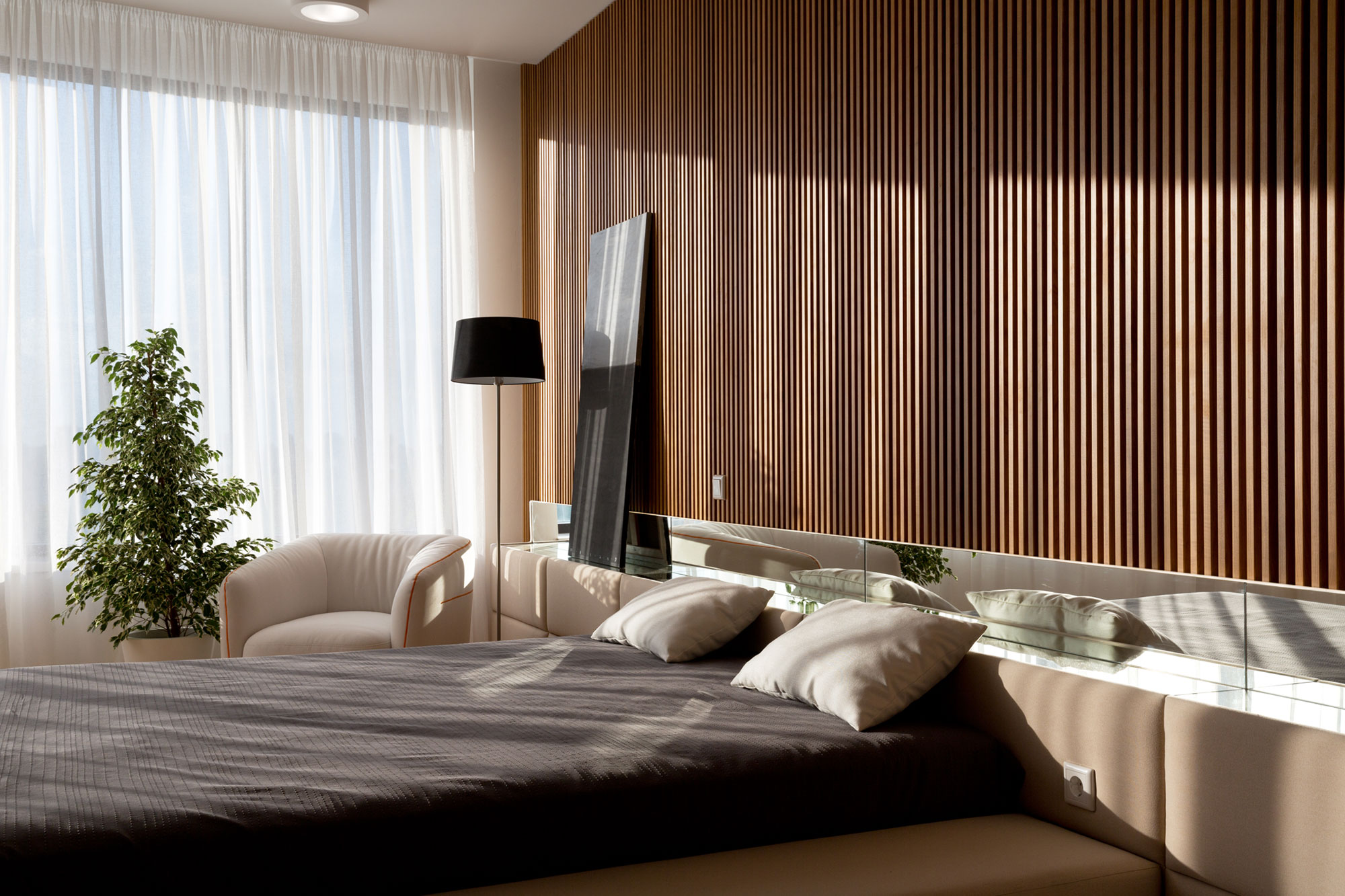 A Practical and Functional Apartment with Airy and Light Interiors in Kiev, Ukraine by Sergey Makhno Architects (14)