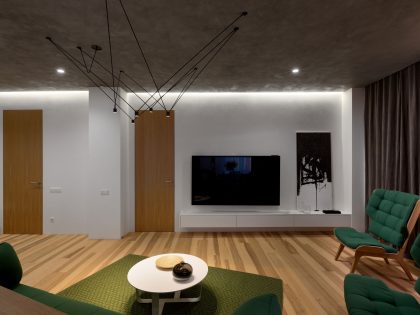 A Practical and Functional Apartment with Airy and Light Interiors in Kiev, Ukraine by Sergey Makhno Architects (2)