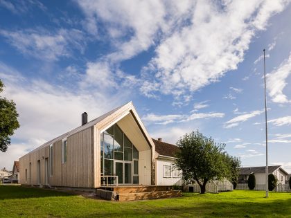 A Rundown Farmhouse Turned Into a Fascinating Contemporary Home in Sellebakk, Norway by Link Arkitektur (1)