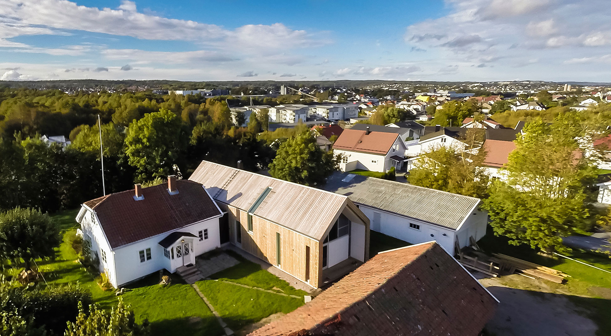A Rundown Farmhouse Turned Into a Fascinating Contemporary Home in Sellebakk, Norway by Link Arkitektur (13)
