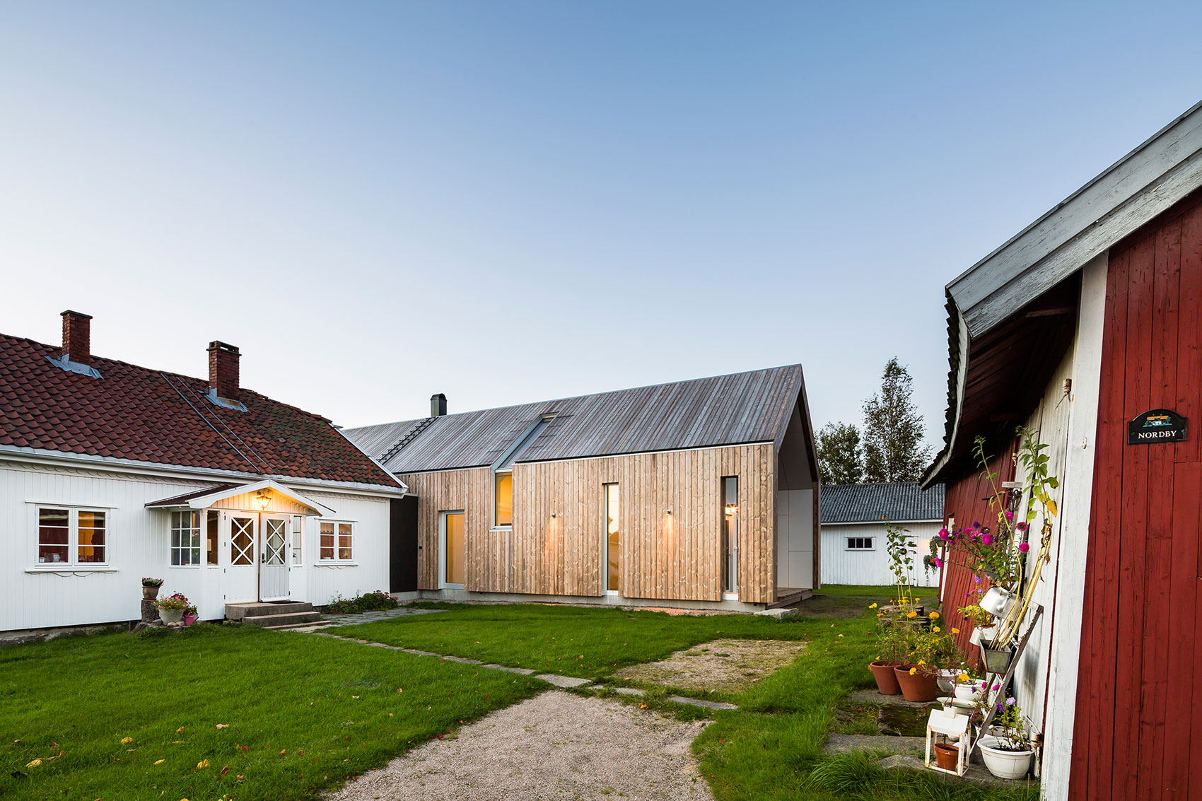 A Rundown Farmhouse Turned Into a Fascinating Contemporary Home in Sellebakk, Norway by Link Arkitektur (15)