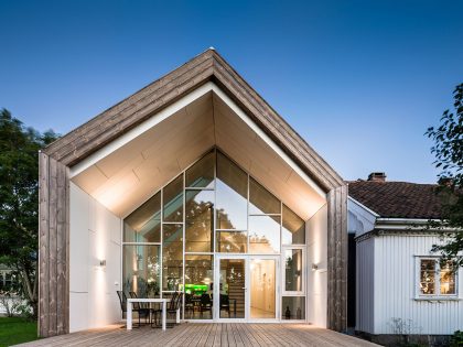 A Rundown Farmhouse Turned Into a Fascinating Contemporary Home in Sellebakk, Norway by Link Arkitektur (3)