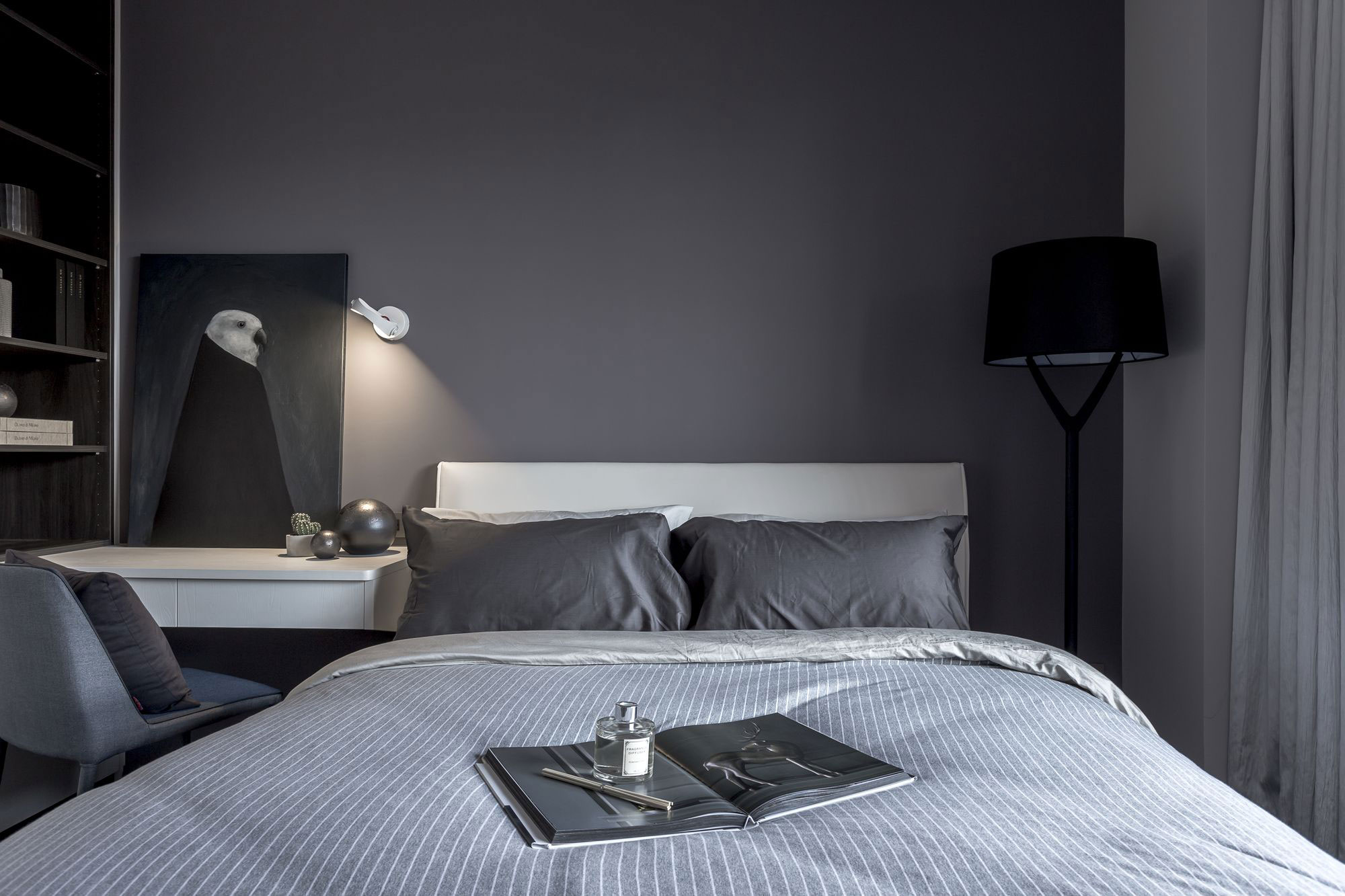 A Simple and Elegant Contemporary Apartment in Taipei City, Taiwan by Taipei Base Design Center (29)