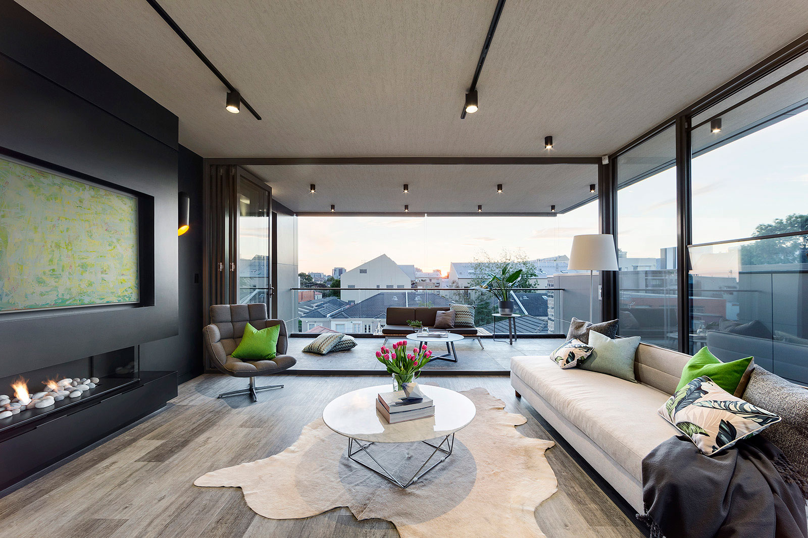 A Sleek Contemporary Home Offers Elegance, Lots of Light and Spectacular Views in Prahran, Australia by LSA Architects (1)