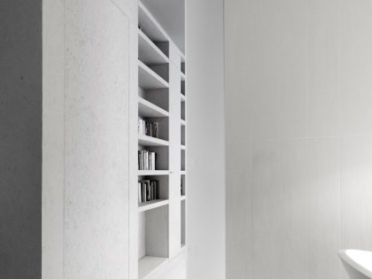 A Small Contemporary Home in White in San Miniato, Italy by LDA.iMdA Associated Architects (14)