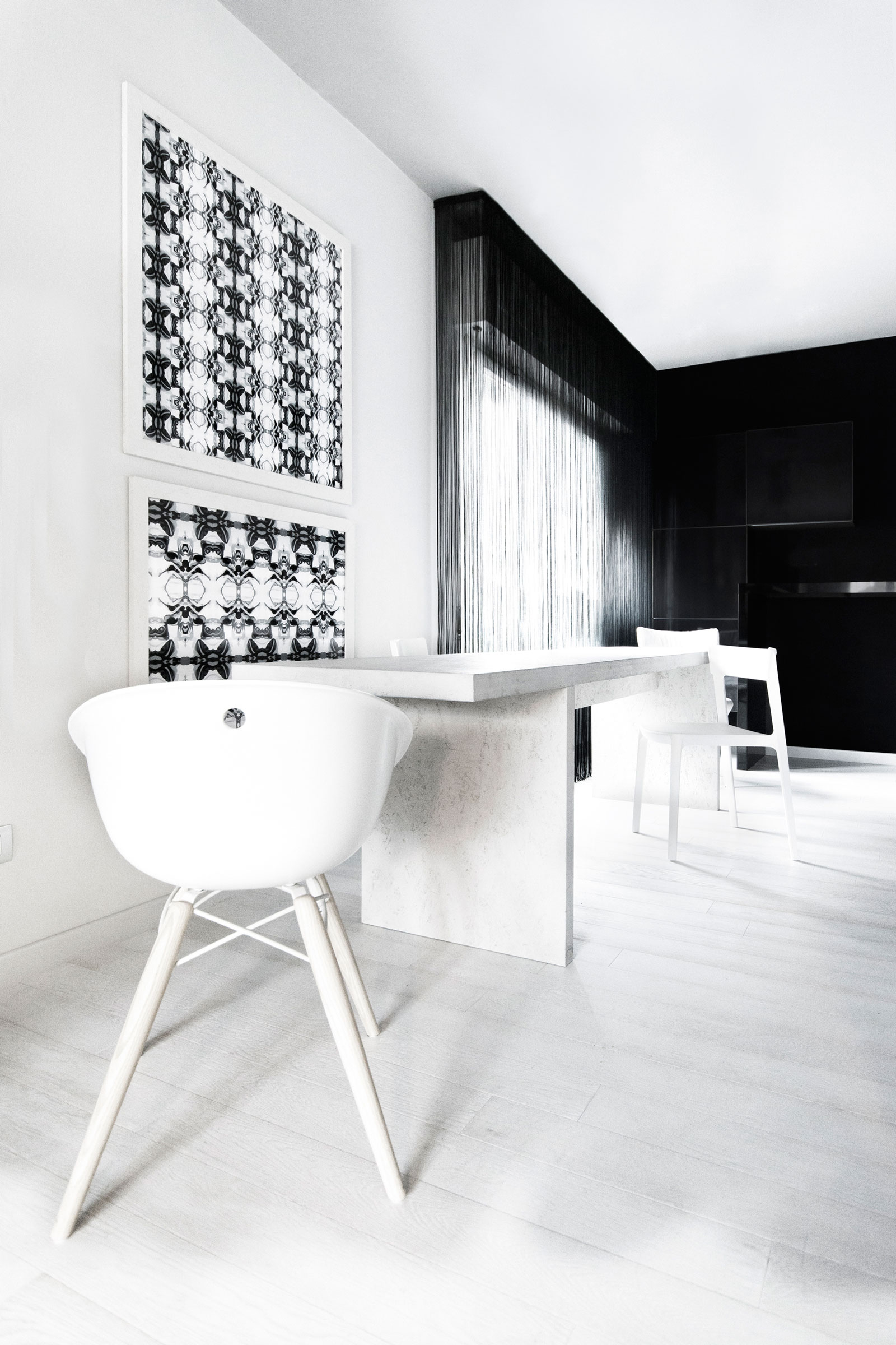 A Small Contemporary Home in White in San Miniato, Italy by LDA.iMdA Associated Architects (4)