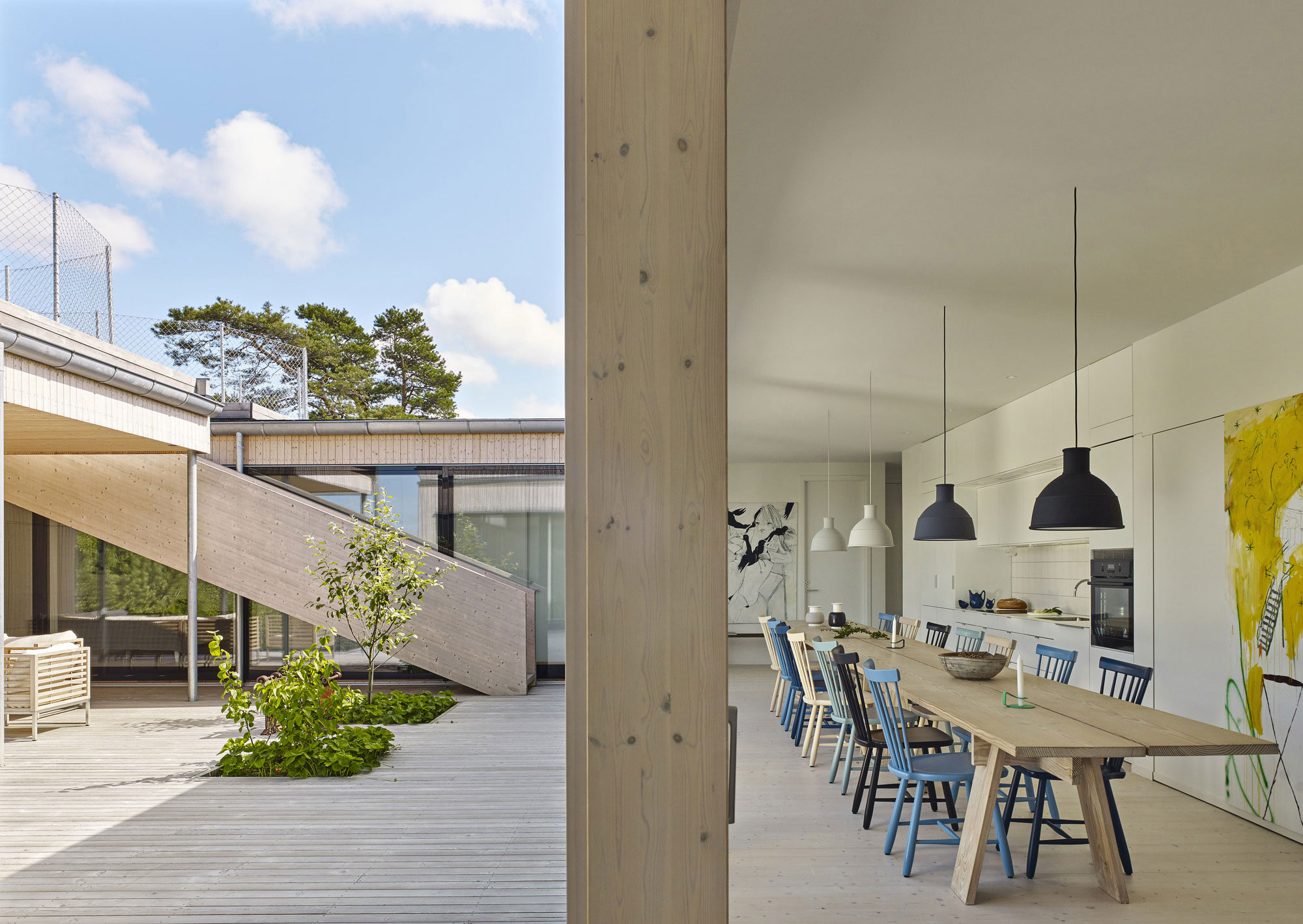 A Small and Elegant Home for a Young Couple in Gothenburg, Sweden by Wingardhs (7)