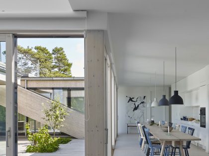 A Small and Elegant Home for a Young Couple in Gothenburg, Sweden by Wingardhs (8)