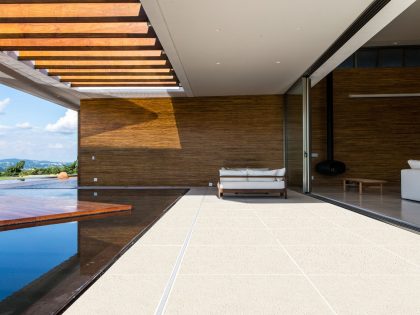 A Smooth and Elegant Contemporary Home with Stunning Views in Itupeva, Brazil by Gustavo Arbex (14)