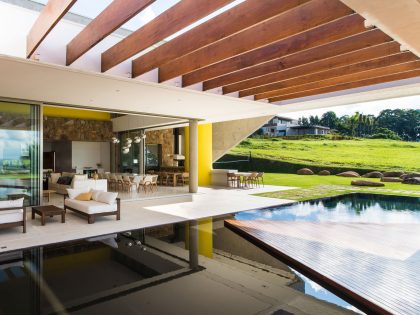 A Smooth and Elegant Contemporary Home with Stunning Views in Itupeva, Brazil by Gustavo Arbex (3)