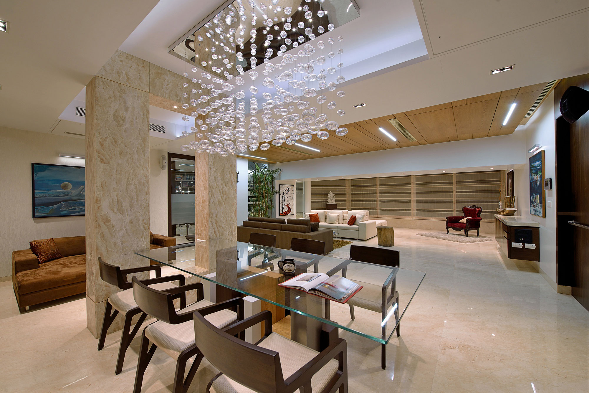 A Sophisticated Triplex Penthouse with Splendid and Elegant Ambiance in Mumbai, India by Space Dynamix (17)