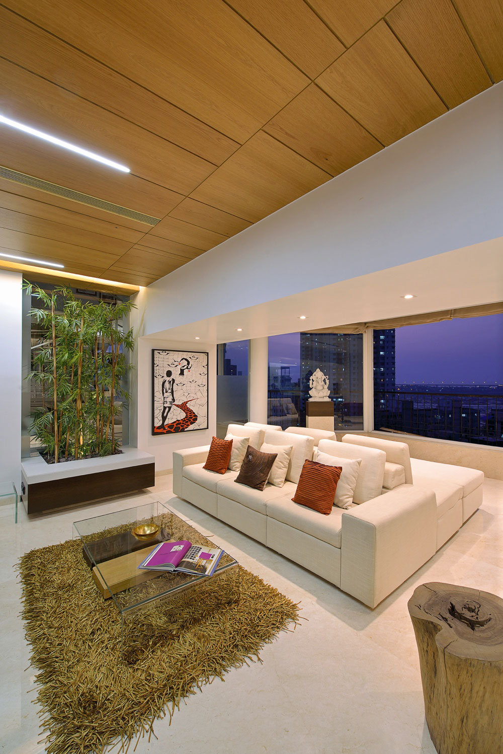 A Sophisticated Triplex Penthouse with Splendid and Elegant Ambiance in Mumbai, India by Space Dynamix (19)