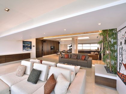 A Sophisticated Triplex Penthouse with Splendid and Elegant Ambiance in Mumbai, India by Space Dynamix (4)