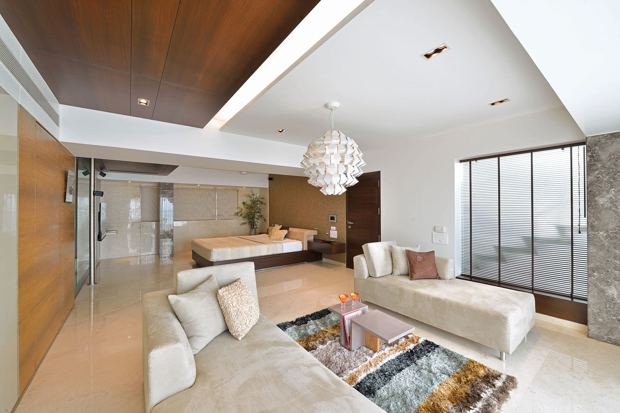 A Sophisticated Triplex Penthouse with Splendid and Elegant Ambiance in Mumbai, India by Space Dynamix (9)