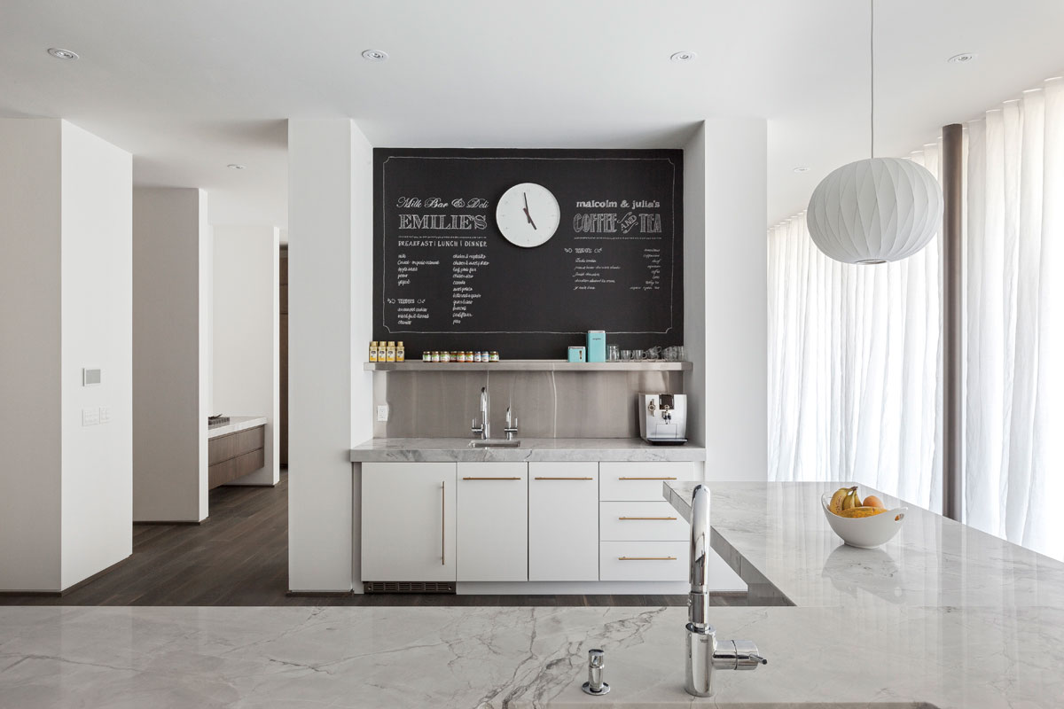A Spacious Contemporary Home for a Young Professional Couple in Scarborough Bluffs by rzlbd (8)