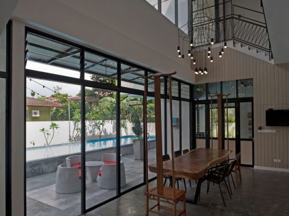 A Spacious Contemporary House with Stunning and Elegant Interiors in Selangor, Malaysia by Seshan Design (11)