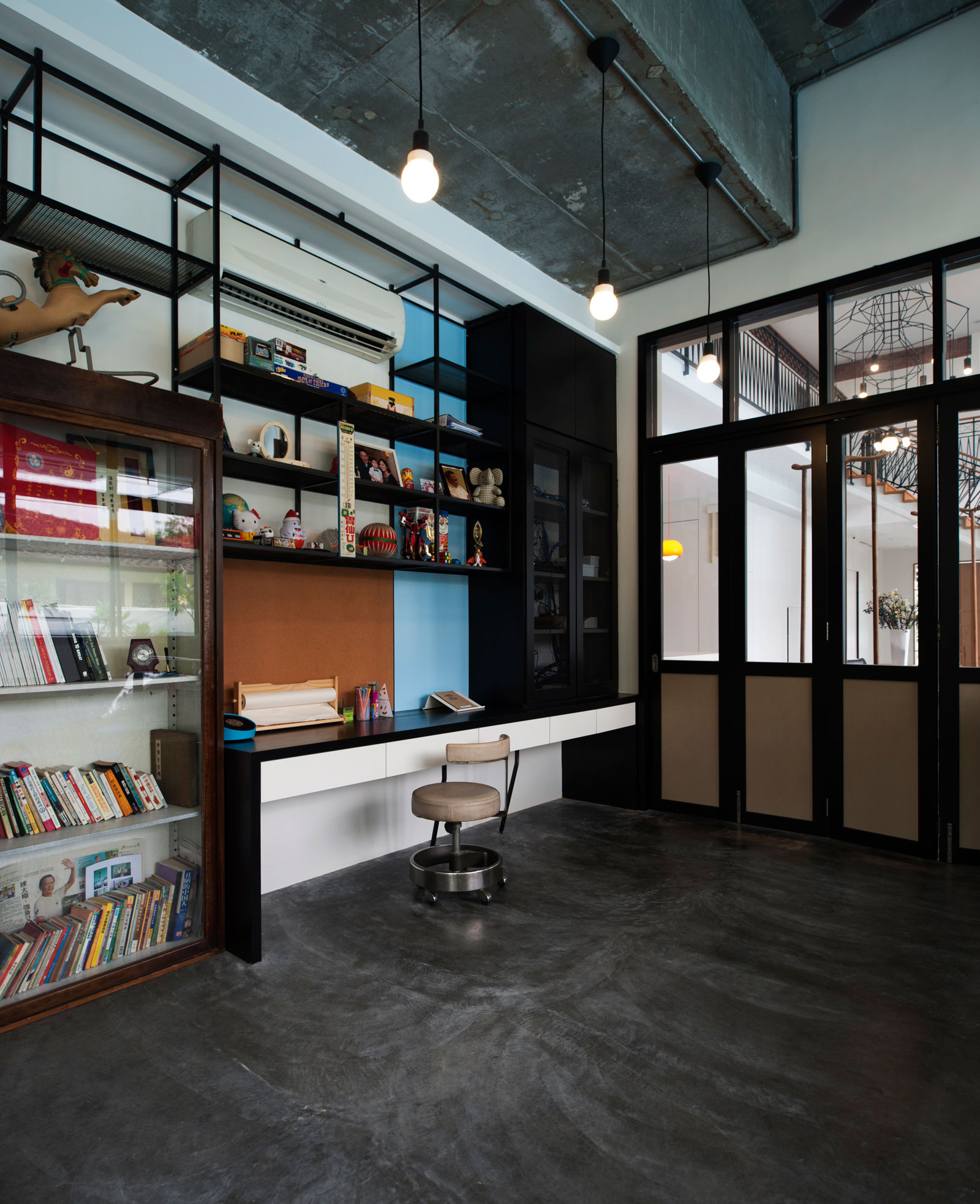 A Spacious Contemporary House with Stunning and Elegant Interiors in Selangor, Malaysia by Seshan Design (25)