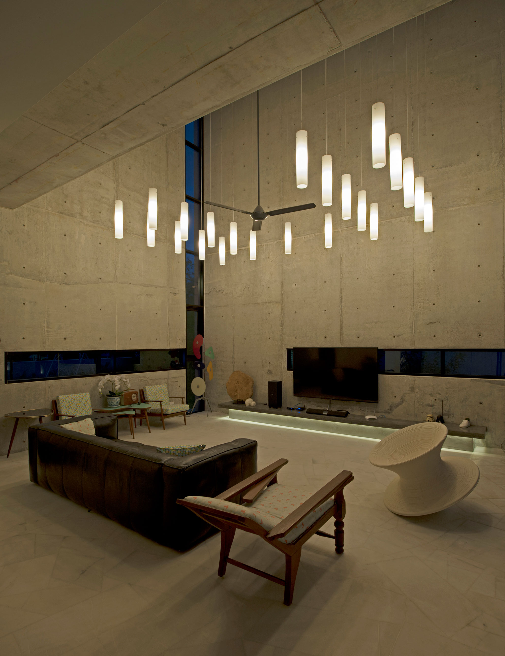 A Spacious Contemporary House with Stunning and Elegant Interiors in Selangor, Malaysia by Seshan Design (26)