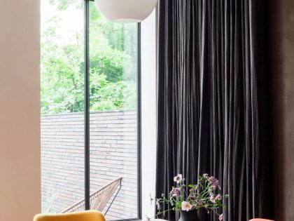 A Spacious Contemporary Townhouse with Balconies and Full-Storey Windows in Rotterdam by Paul de Ruiter Architects & Chris Collaris (15)