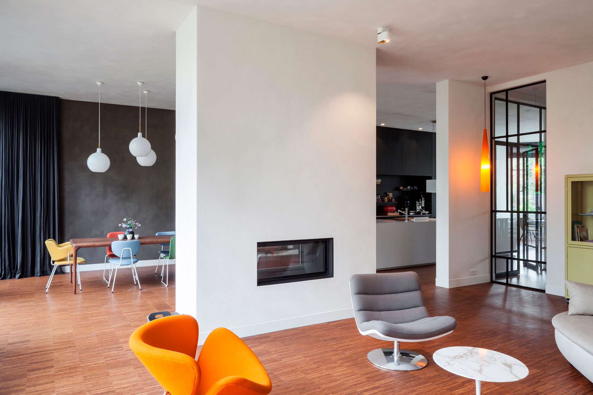 A Spacious Contemporary Townhouse with Balconies and Full-Storey Windows in Rotterdam by Paul de Ruiter Architects & Chris Collaris (8)