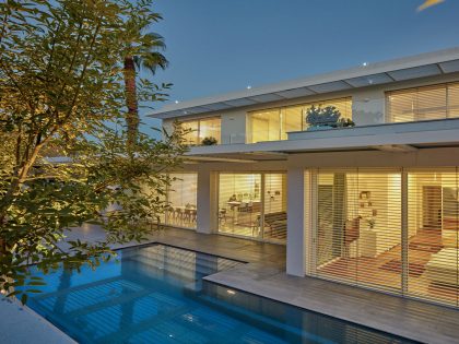 A Spacious Cube-Shaped House with Modern Features in Ramat Gan, Israel by Ella Sahar (27)