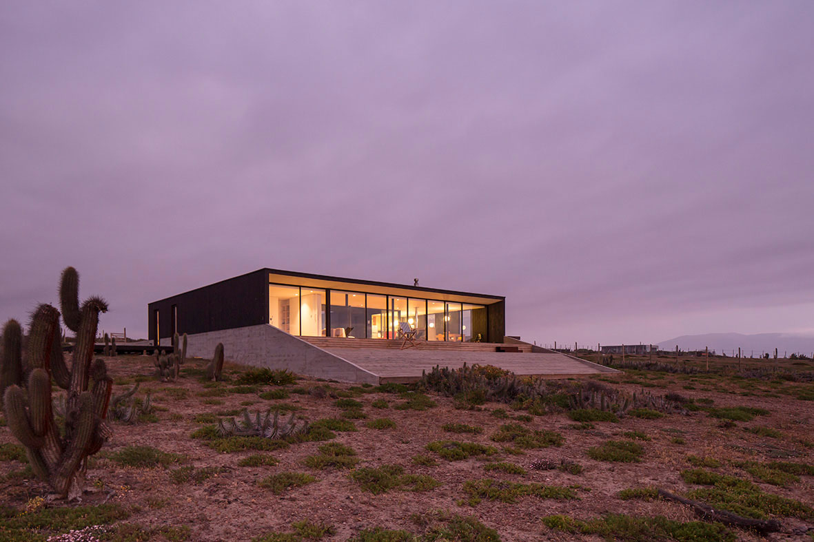 A Spacious Family-Friendly Home with Wood and Concrete Facade in Huentaleuquen, Chile by nüform (19)