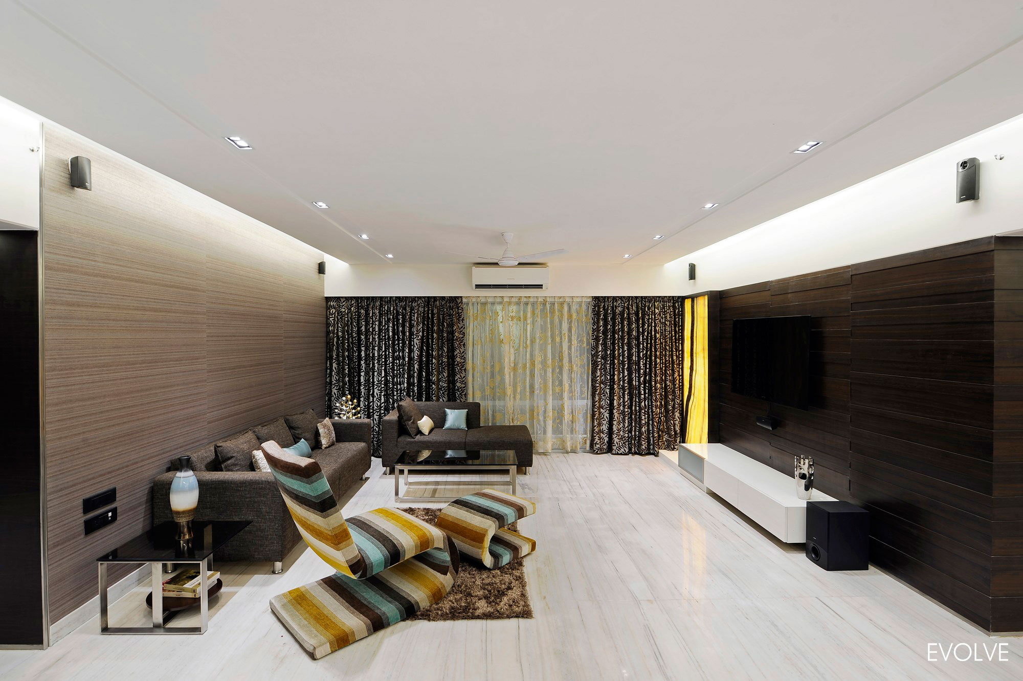 A Spacious and Practical Apartment with Modern Look in Mumbai, India by Evolve (1)