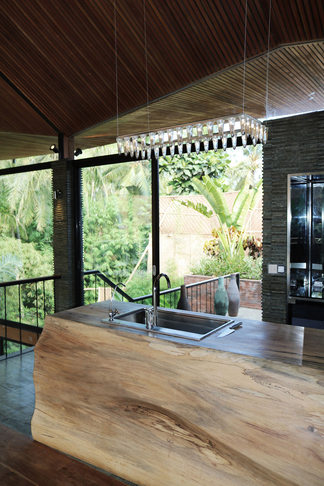 A Spectacular Contemporary Home in a Lush Tropical Environment of Bali, Indonesia by Alexis Dornier (16)