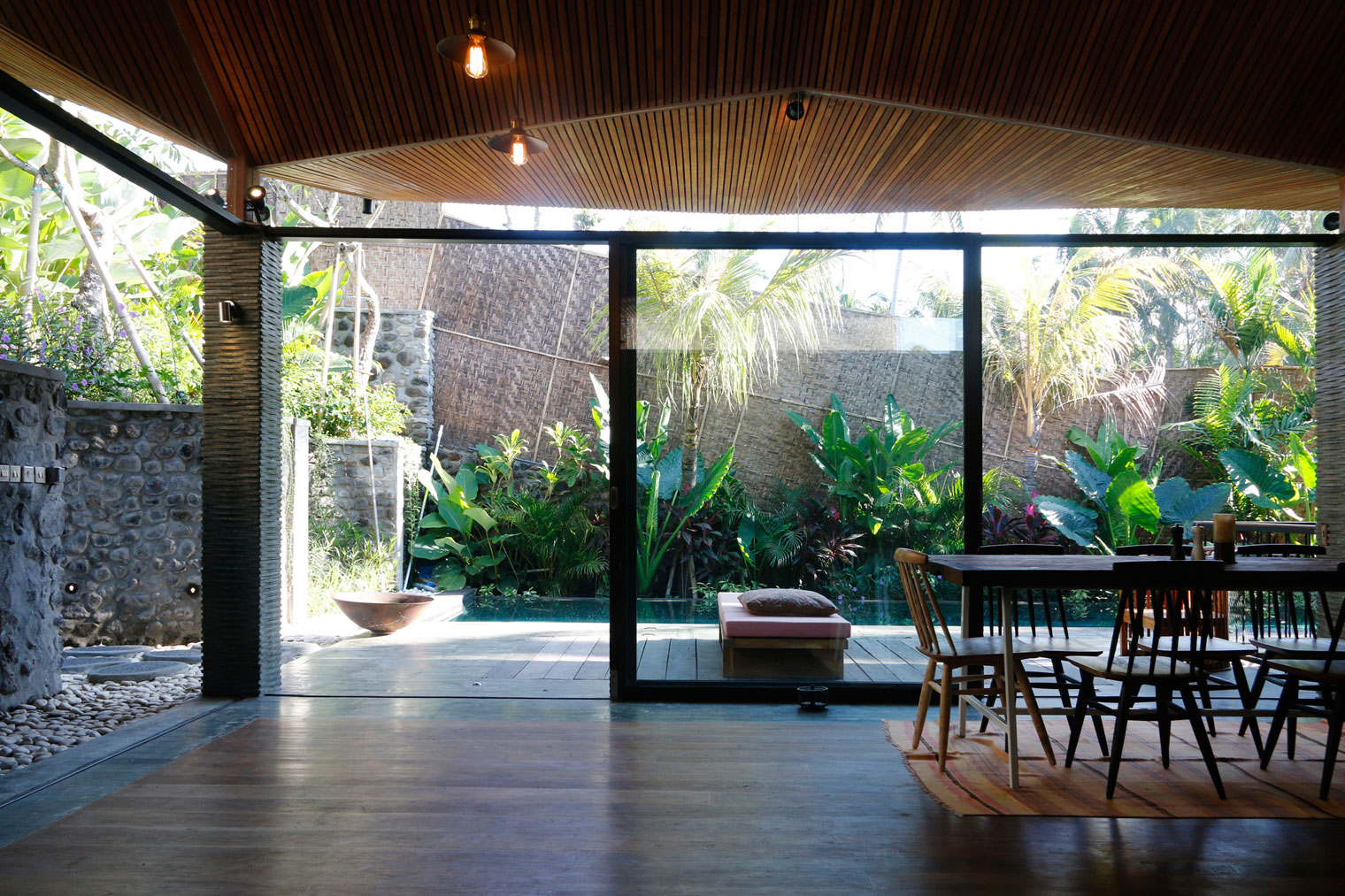 A Spectacular Contemporary Home in a Lush Tropical Environment of Bali, Indonesia by Alexis Dornier (18)