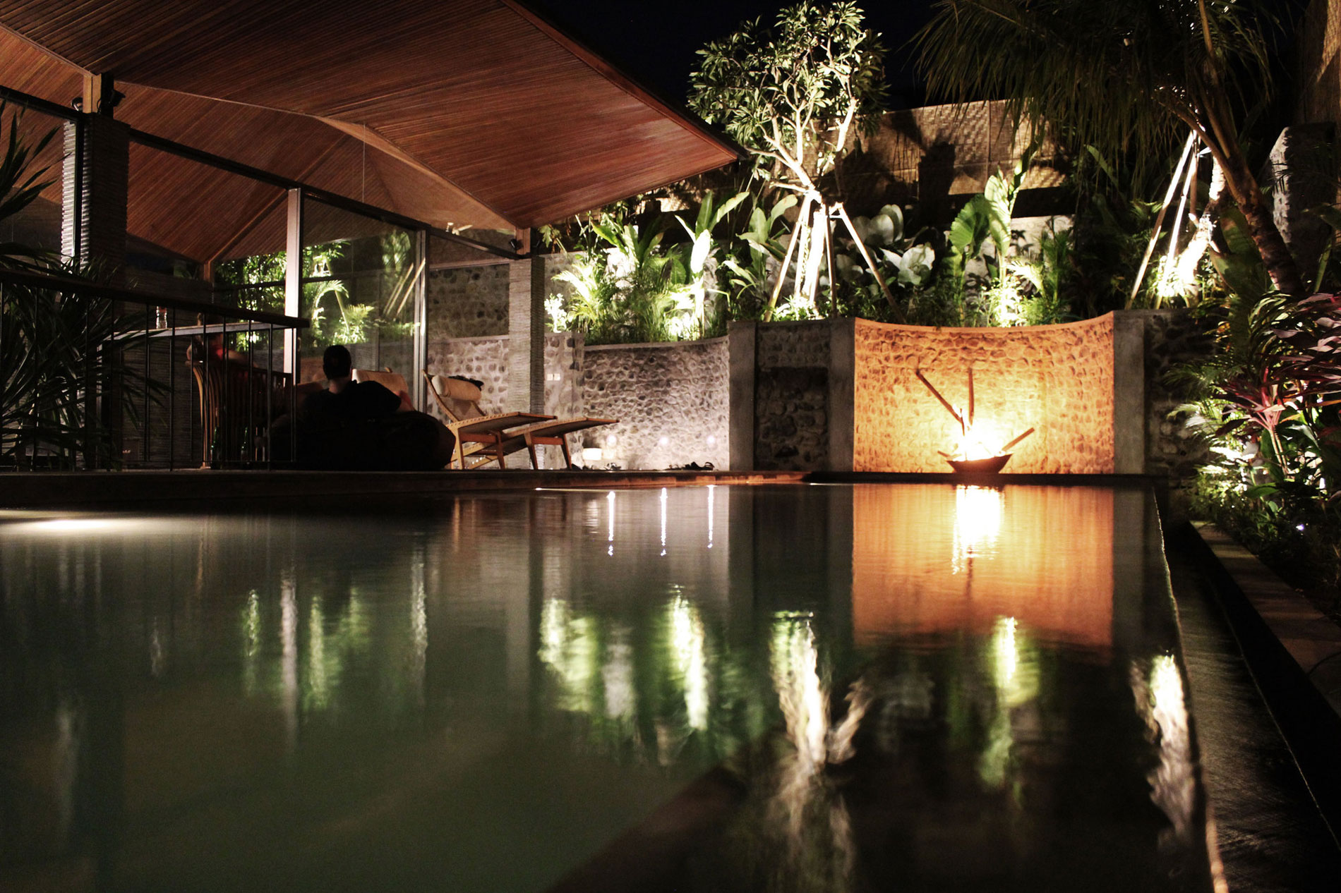 A Spectacular Contemporary Home in a Lush Tropical Environment of Bali, Indonesia by Alexis Dornier (28)