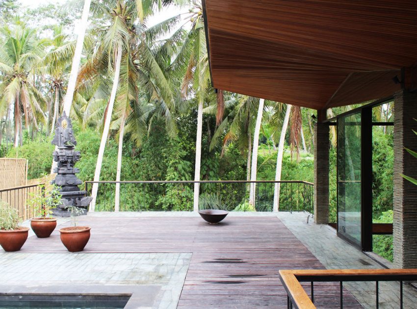 A Spectacular Contemporary Home in a Lush Tropical Environment of Bali, Indonesia by Alexis Dornier (7)