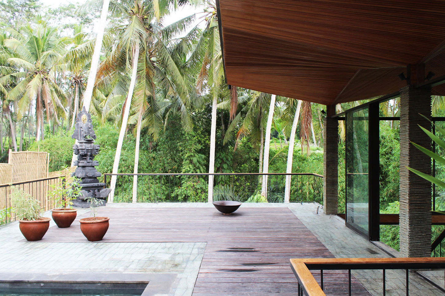 A Spectacular Contemporary Home in a Lush Tropical Environment of Bali, Indonesia by Alexis Dornier (7)