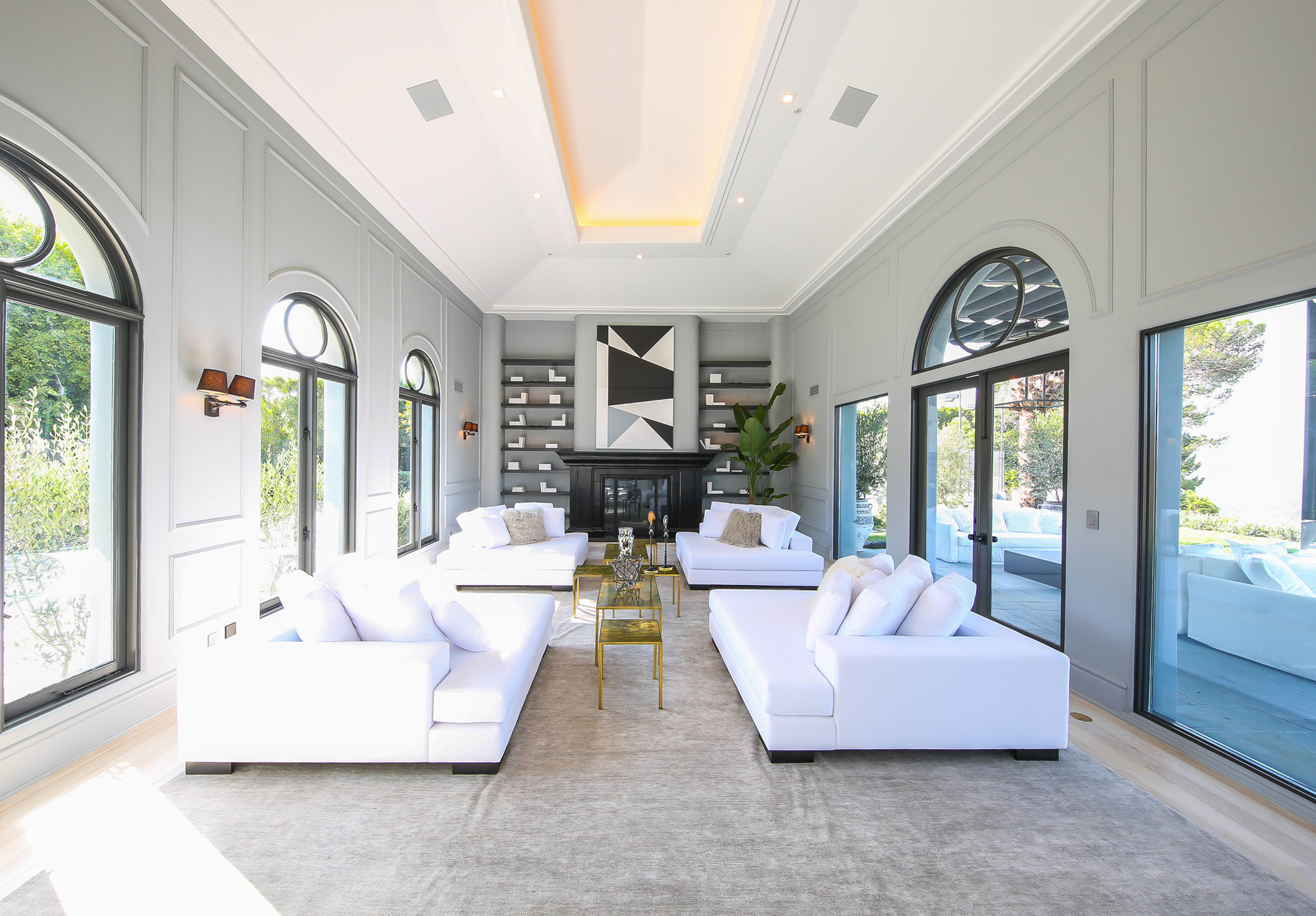 A Spectacular Contemporary Home with Majestic Views of the City, Ocean and Mountains in Beverly Hills by Maxime Jacquet (11)