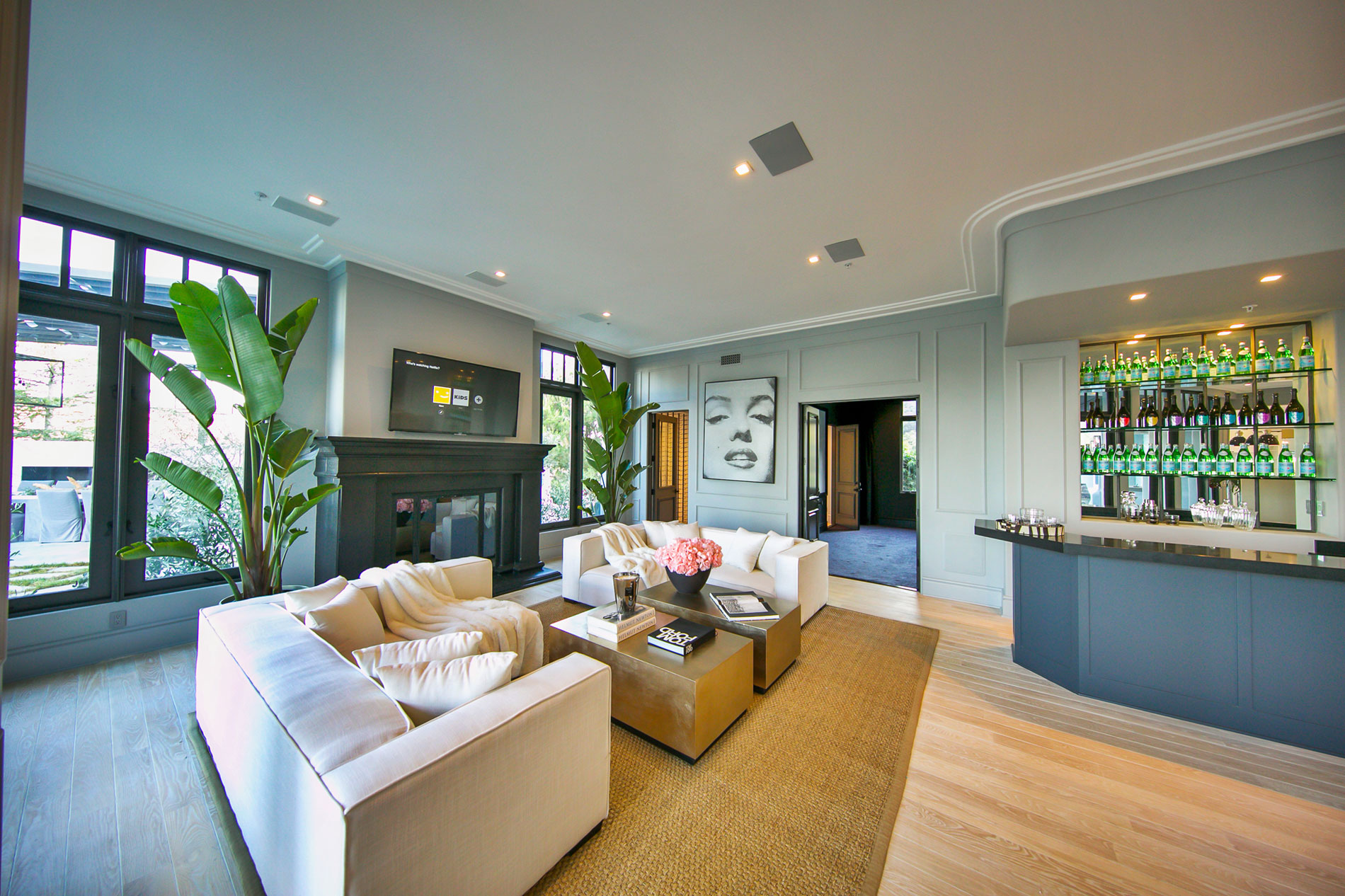 A Spectacular Contemporary Home with Majestic Views of the City, Ocean and Mountains in Beverly Hills by Maxime Jacquet (16)