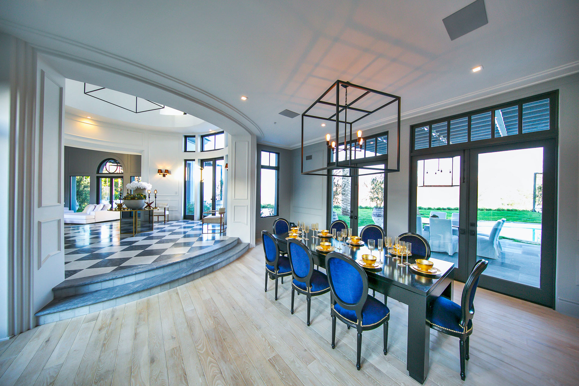 A Spectacular Contemporary Home with Majestic Views of the City, Ocean and Mountains in Beverly Hills by Maxime Jacquet (27)