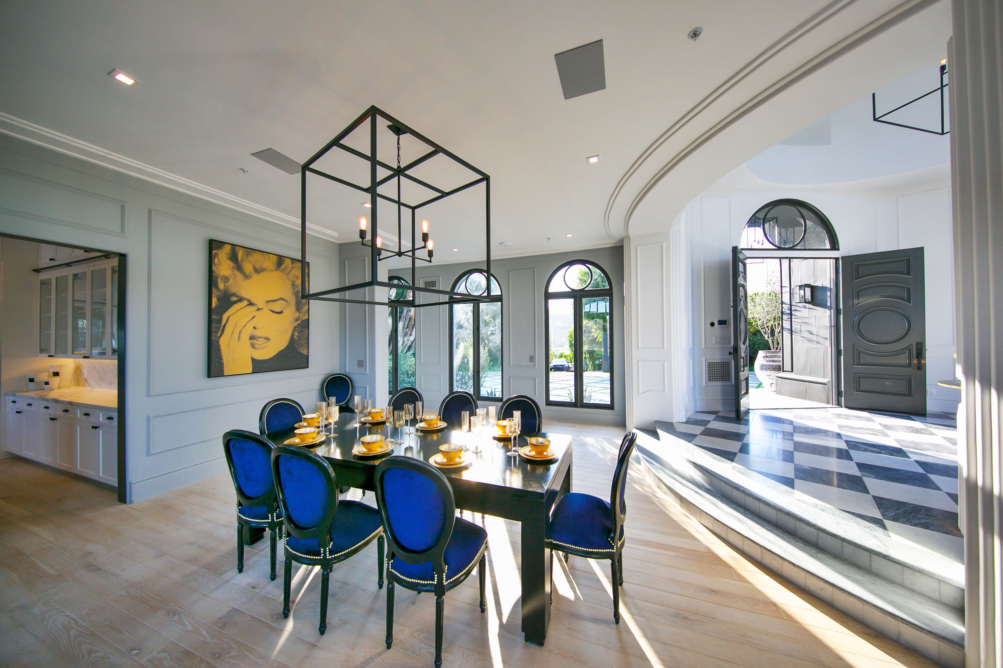 A Spectacular Contemporary Home with Majestic Views of the City, Ocean and Mountains in Beverly Hills by Maxime Jacquet (28)