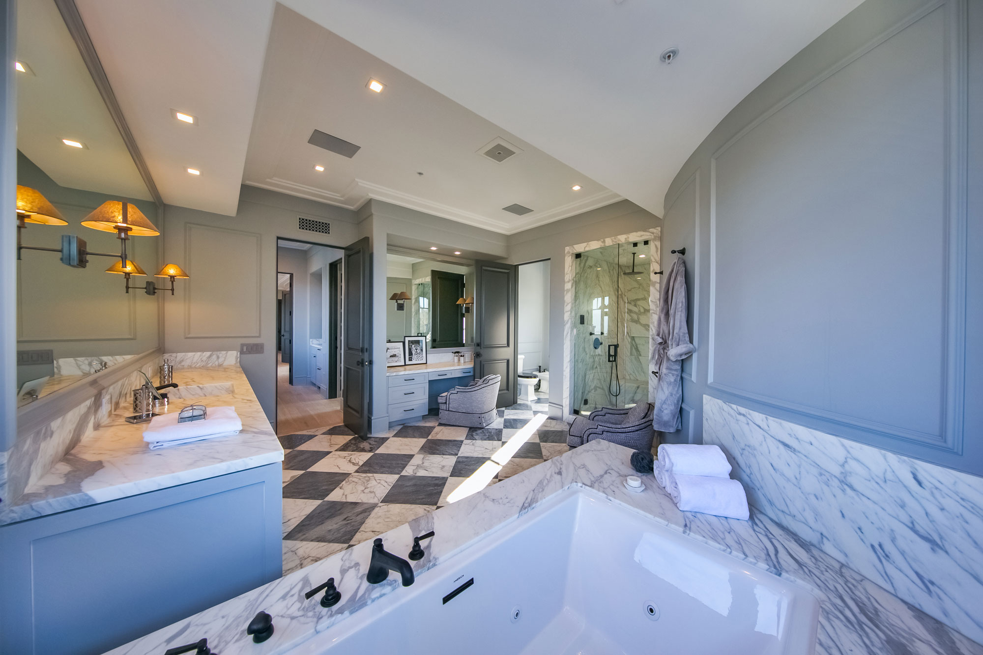 A Spectacular Contemporary Home with Majestic Views of the City, Ocean and Mountains in Beverly Hills by Maxime Jacquet (53)
