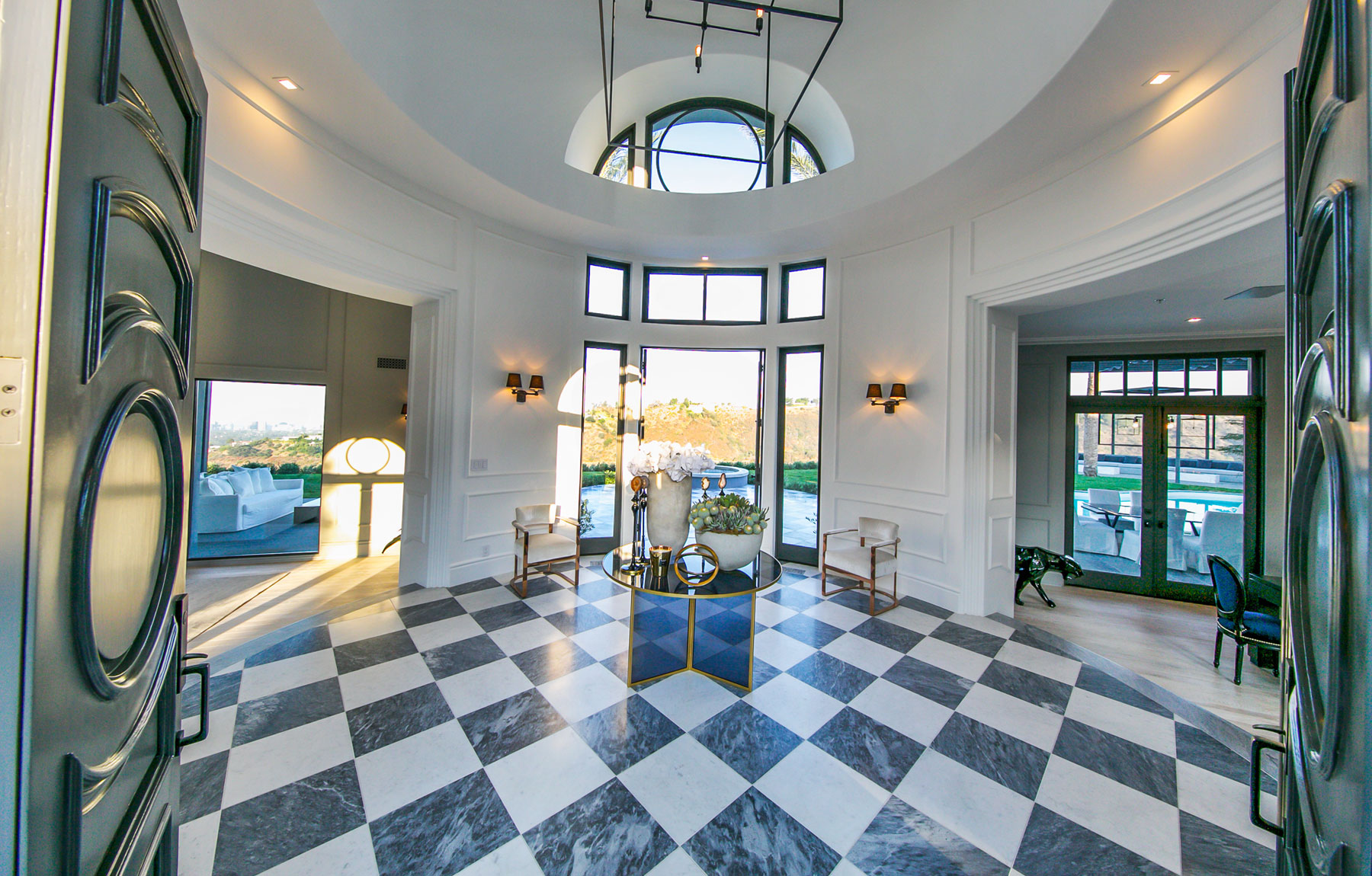 A Spectacular Contemporary Home with Majestic Views of the City, Ocean and Mountains in Beverly Hills by Maxime Jacquet (6)