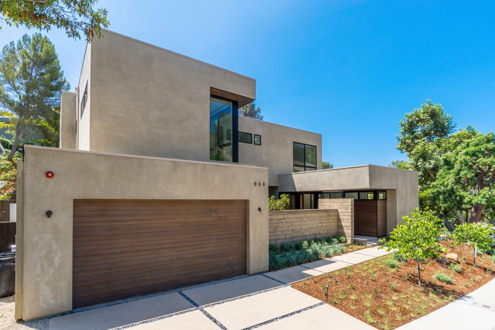 A Spectacular and Light-Filled Modern House in Los Angeles by Marmol Radziner (2)