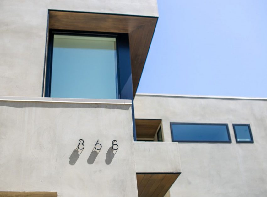 A Spectacular and Light-Filled Modern House in Los Angeles by Marmol Radziner (3)